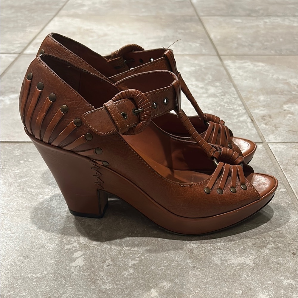 Rare Vintage Frye Studded Mary Jane Wedge/Platform Style Heels w/Brass Ring 10